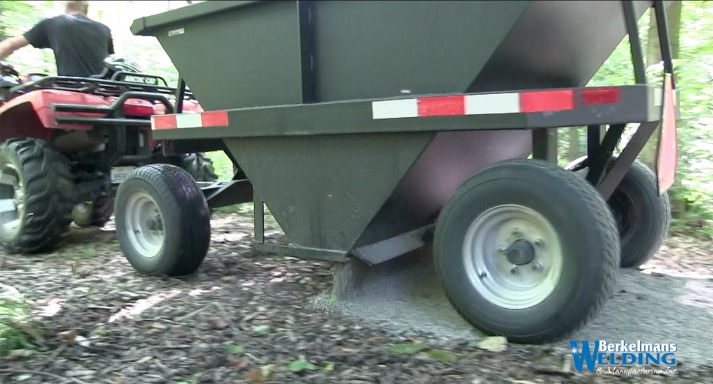 1.5 ton pathfinder hopper trailer Berkelmans Welding inc 1